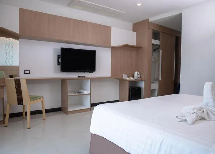 42C The Chic Hotel