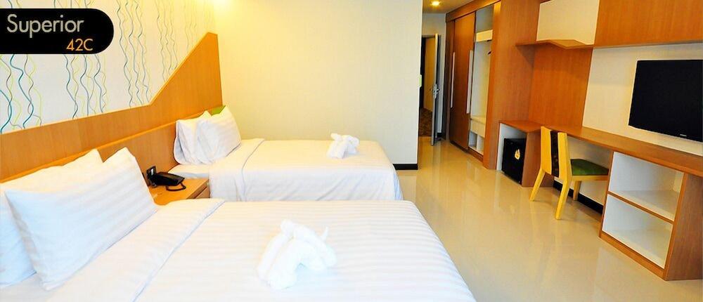 Отель 42c The Chic 4*