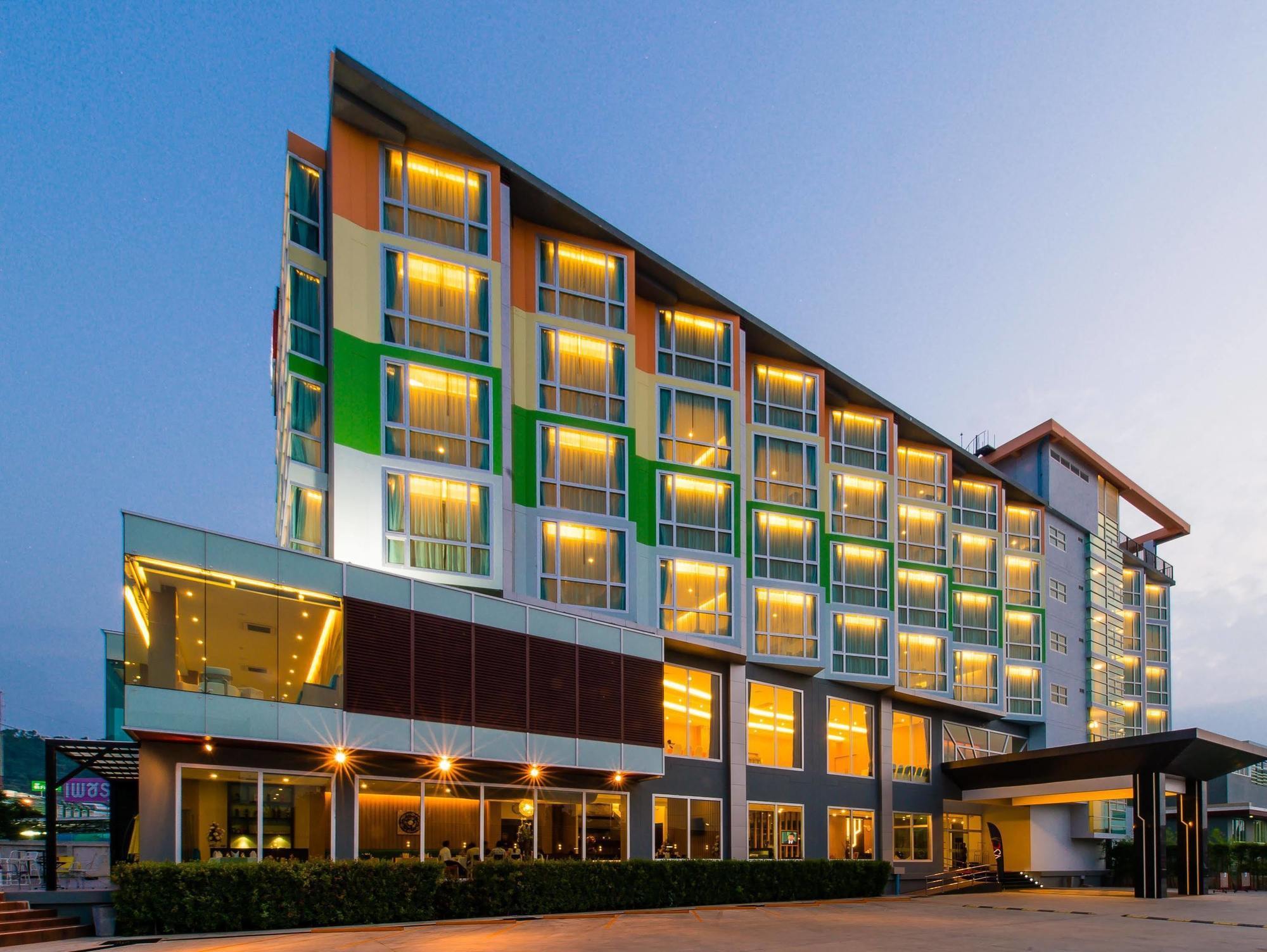 Отель 42c The Chic 4*