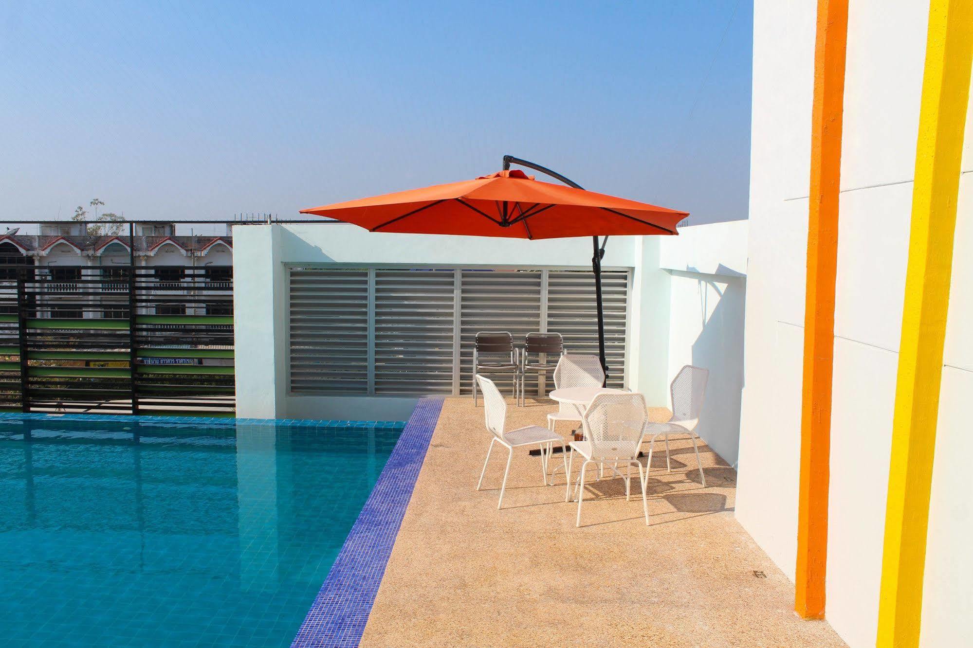 42c The Chic Отель 4*